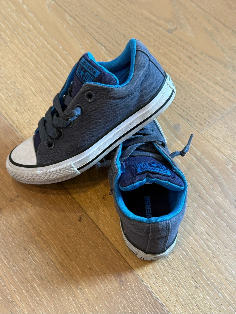Converse slip ons for boys size 12